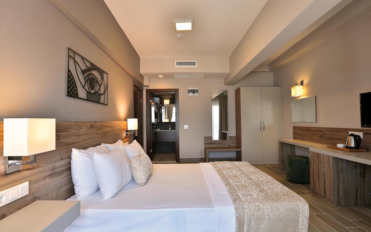 צ'נקלה Kule Hotel מראה חיצוני תמונה