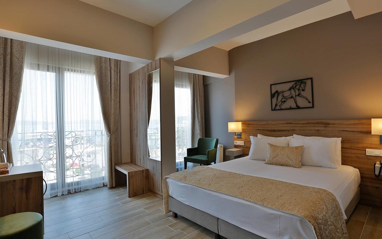 צ'נקלה Kule Hotel מראה חיצוני תמונה