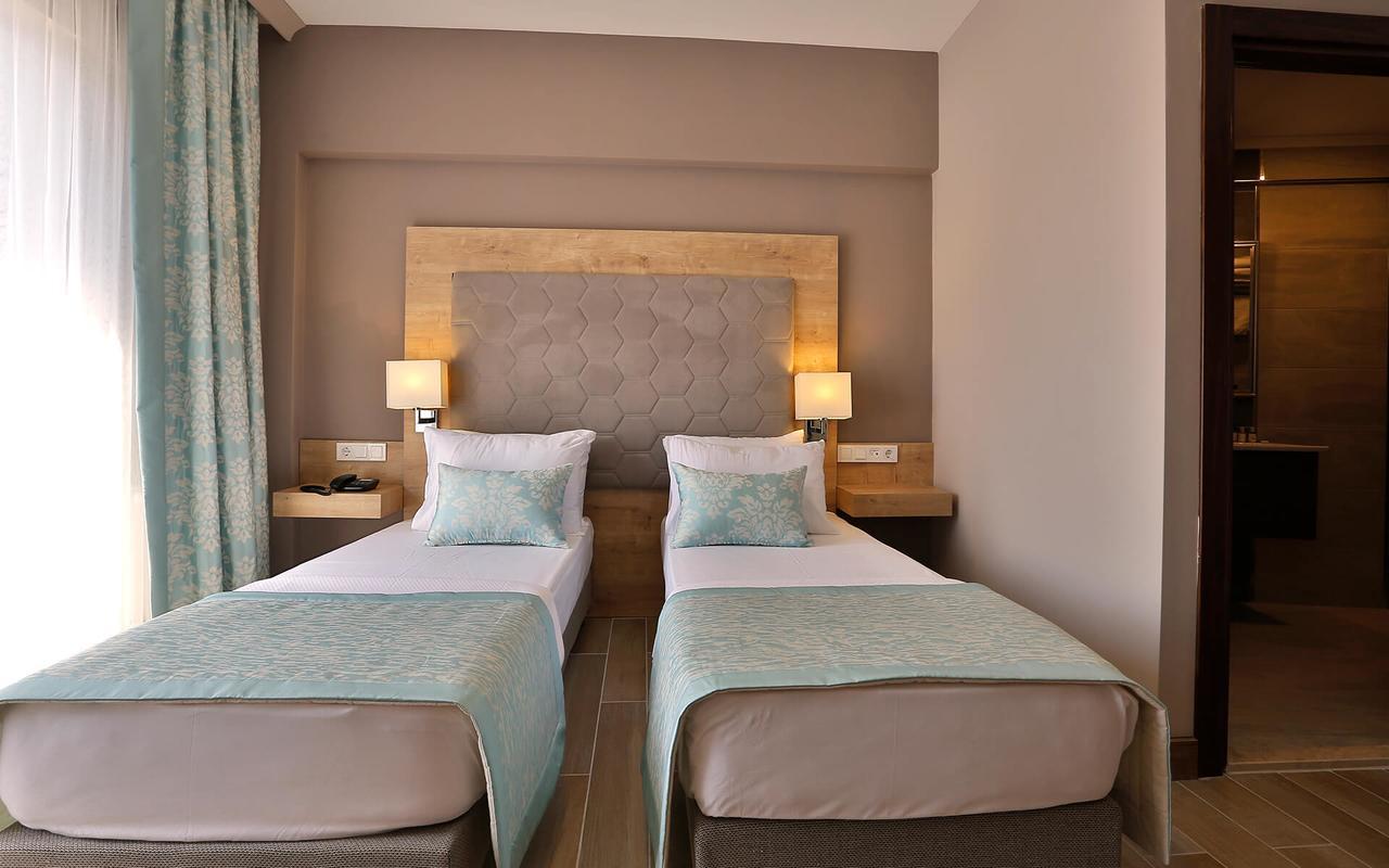 צ'נקלה Kule Hotel מראה חיצוני תמונה