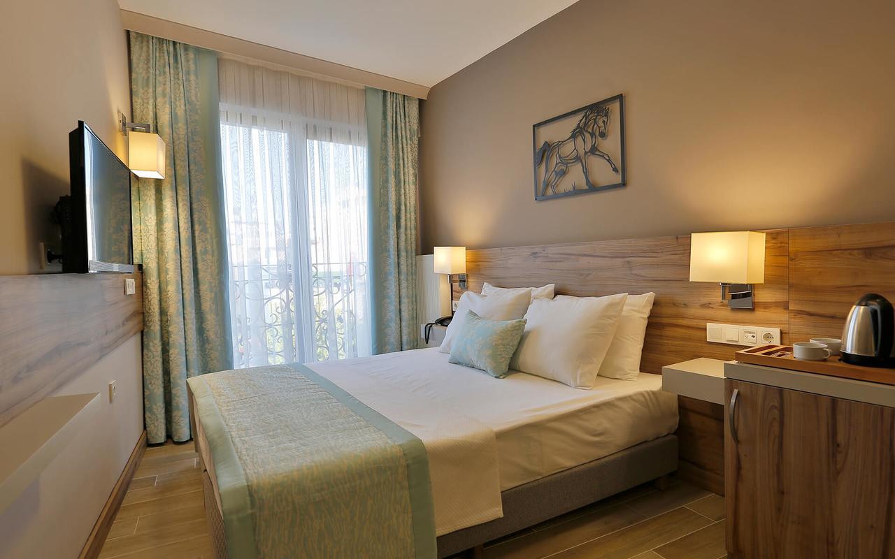 צ'נקלה Kule Hotel מראה חיצוני תמונה